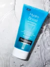 Neutrogena Hydro Boost exfoliating cleanser - Image 2